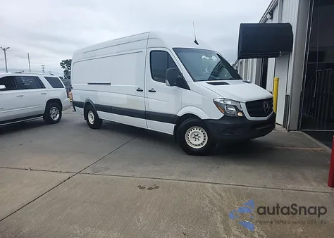 2018 Mercedes-Benz Sprinter 2500 High Roof V6 из США, поврежденный, VIN WD3PE8CD5JP598649